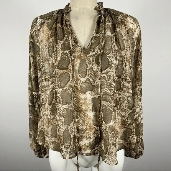 Mango Faux Amphibian Skin Flowy Blouse Size 2 - Picture 2 of 9